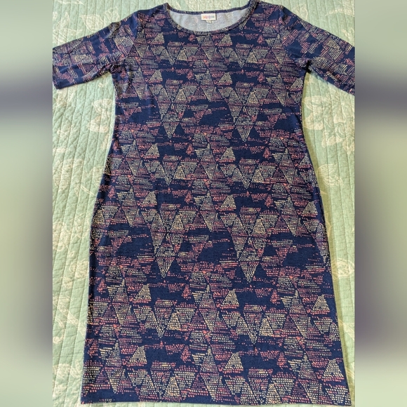 LuLaRoe Dresses & Skirts - LuLaRoe Colorful Triangle Pattern on Navy Background Dress. Size L.